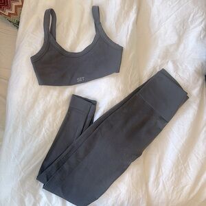SET Active Sculptflex Leggings and Matching Bra- Size Small